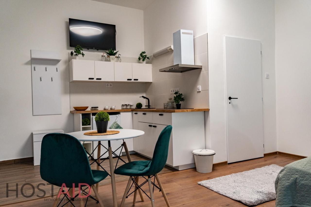 D68 - Hostaid Apartment Budapest